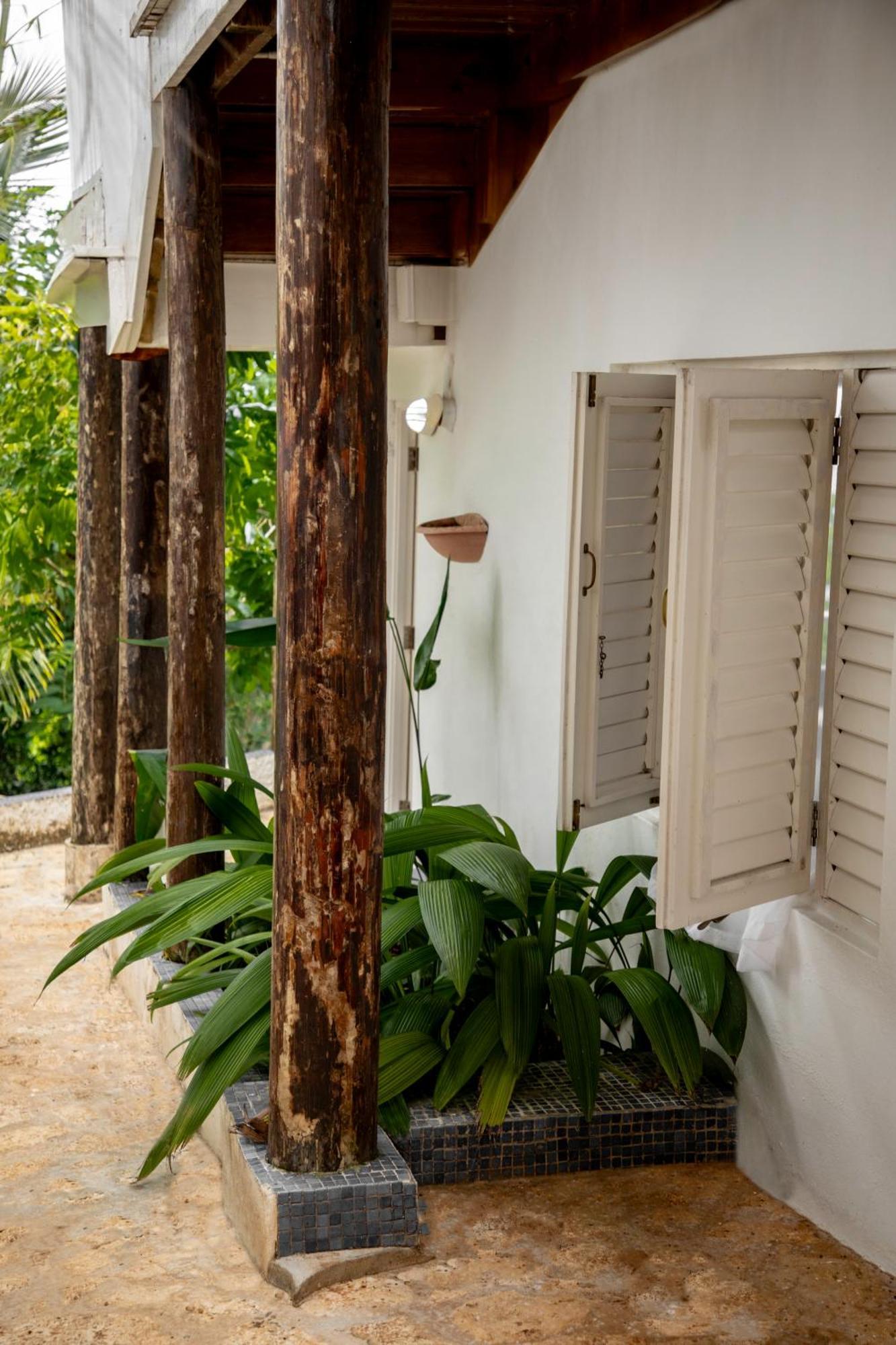 Lf Jungle Retreat Hotel Drapers Bagian luar foto